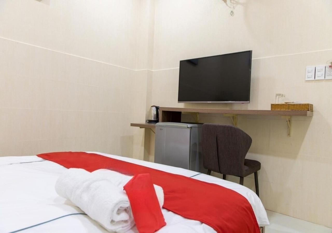 Bros Hotel Ho Chi Minh City Exterior photo
